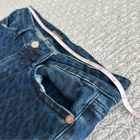 JUDY BLUE Jeans Mid-Rise Leopard Cheetah Print Skinny Raw Hem Blue Size 13/31 - Picture 10 of 15